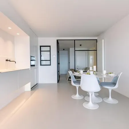 아파트 Huswell - Cozy Modern With Magnificent Sea-view *