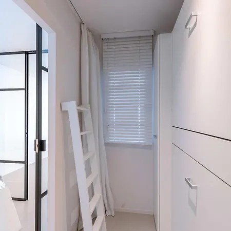 Huswell - Cozy Modern With Magnificent Sea-view 크노케-하이스트