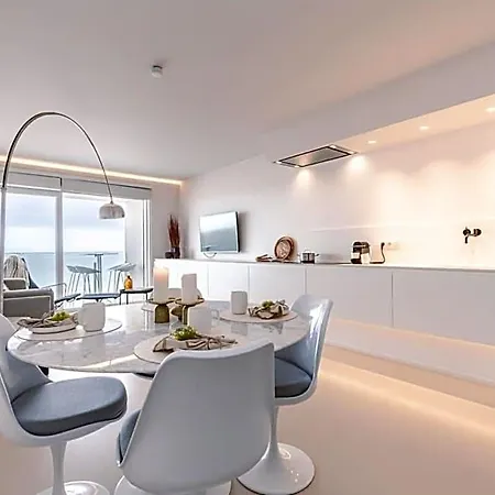 Casiola - Cozy Modern With Magnificent Sea-view Apartamento